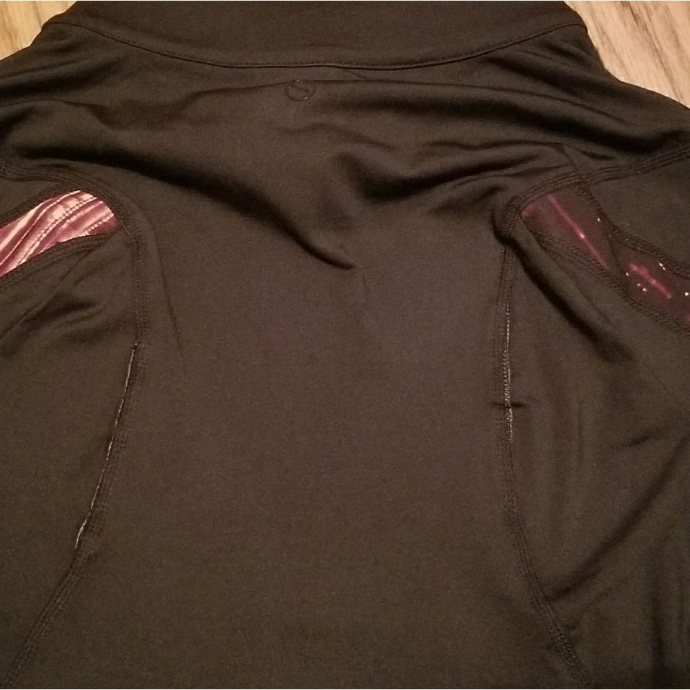 Shape | Performance Zip Neck top - Picture 8 of 16